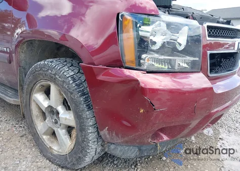 2008 Chevrolet Suburban 1500 Lt из США, поврежденный, VIN 1GNFK163X8J217791